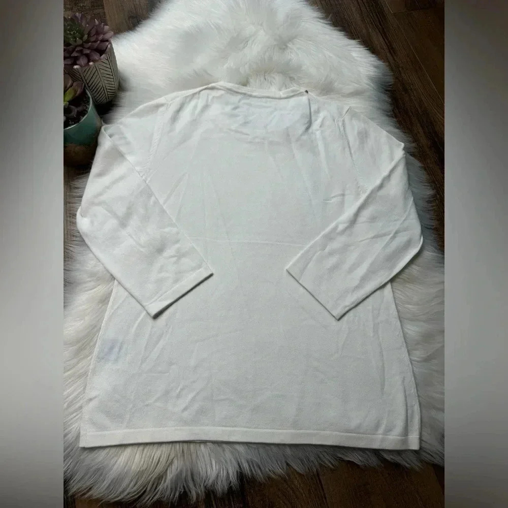 J. McLaughlin white 3/4 Sleevs Sweater with Braided Gold Necklace - Picture 2 of 5